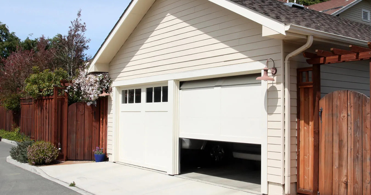 Seasonal Garage Door Maintenance Tips for Kitchener's Weather 